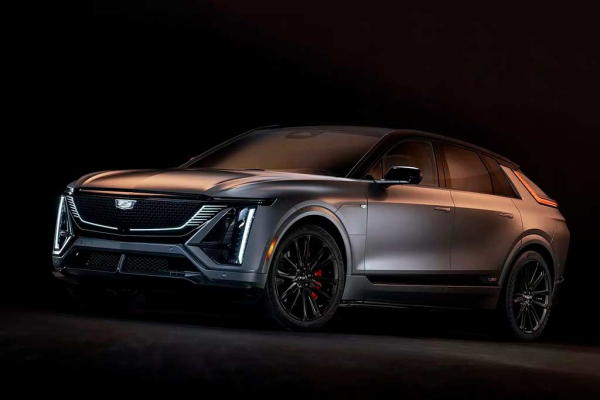 «Заряженный» Cadillac Lyriq-V стал самым быстрым автомобилем американской марки