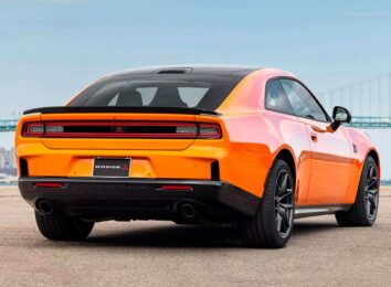 В гамме нового Dodge Charger появилась бензиновая версия Sixpack