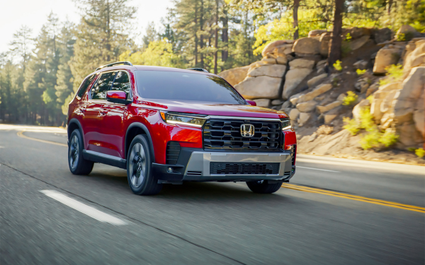 Каскад новинок, рост транспортного налога и Aura в такси. Итоги недели
Каскад новинок, рост транспортного налога и Aura в такси. Итоги недели